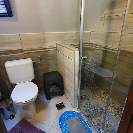 Πανσιόν Agnes Vendeghazak Siofok-apartman 2 *