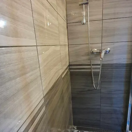 Agnes Vendeghazak Siofok-apartman 2 Guest house Siofok